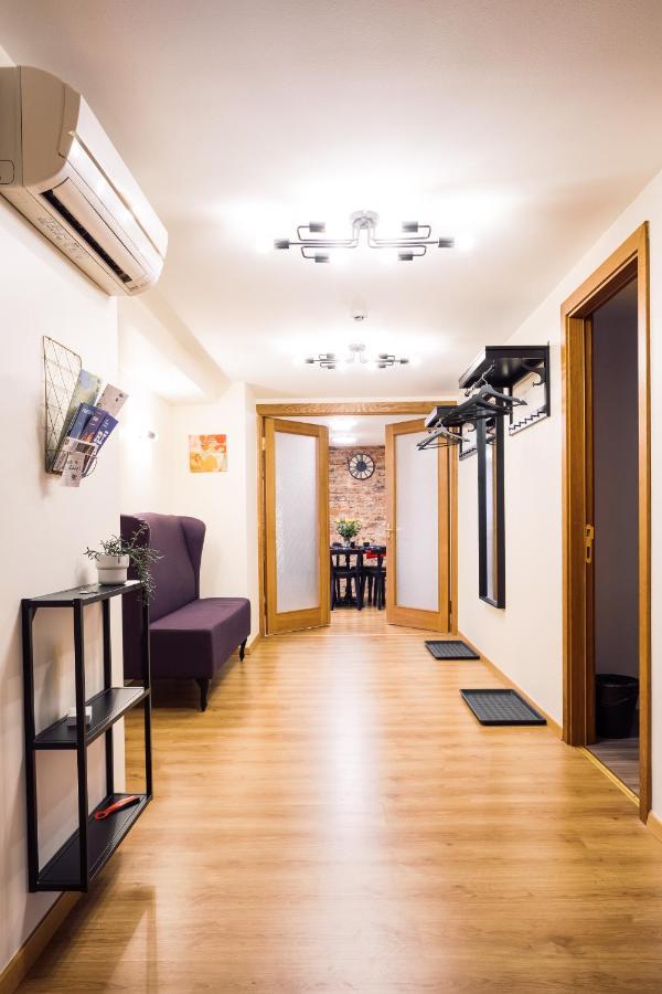 Rothko Apartment/8 Guests/4Bedrooms/Riga Old Town מראה חיצוני תמונה