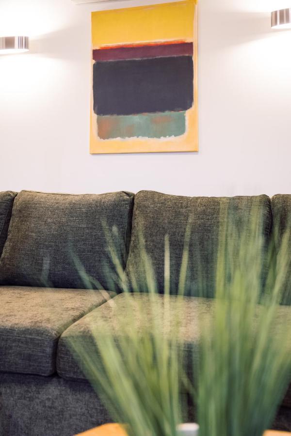 Rothko Apartment/8 Guests/4Bedrooms/Riga Old Town מראה חיצוני תמונה