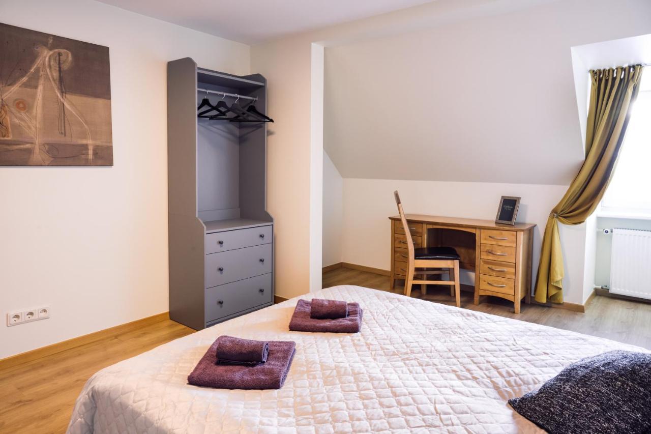 Rothko Apartment/8 Guests/4Bedrooms/Riga Old Town מראה חיצוני תמונה