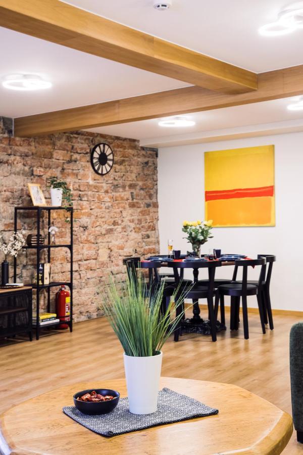 Rothko Apartment/8 Guests/4Bedrooms/Riga Old Town מראה חיצוני תמונה