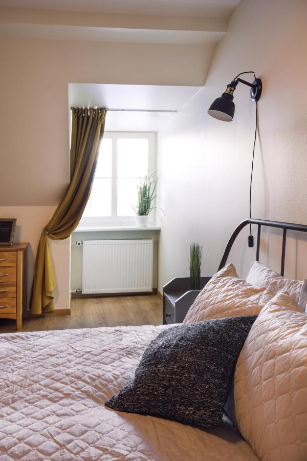Rothko Apartment/8 Guests/4Bedrooms/Riga Old Town מראה חיצוני תמונה
